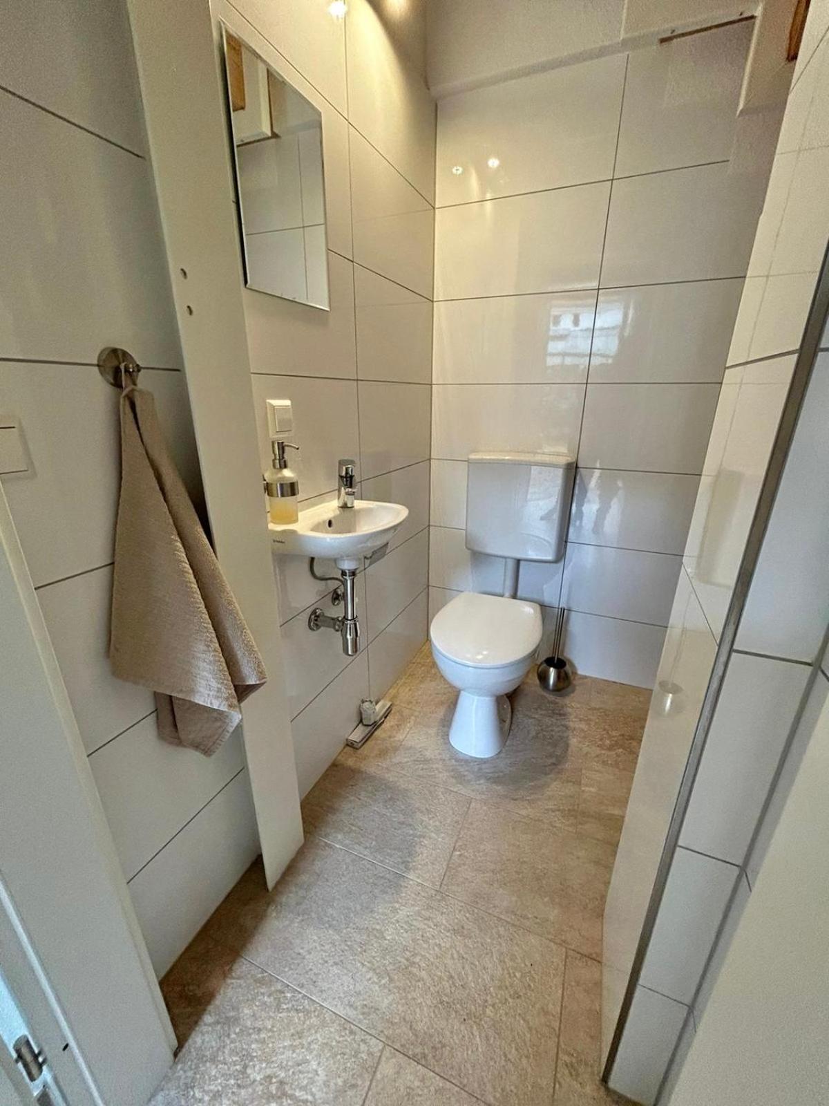 Exklusives Haus, Ruhig Gelegen Im Innenhof, Zentral, Lichtdurchflutet, 卡尔斯鲁厄 外观 照片